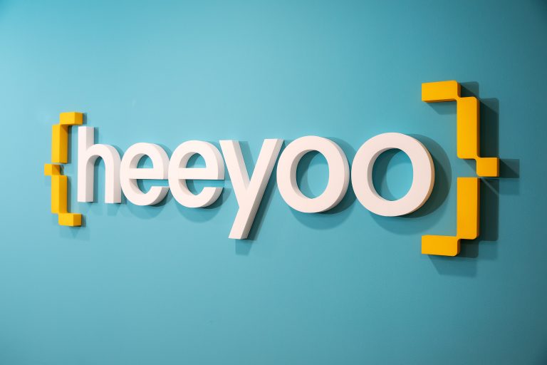 Heeyoo logo Utrecht muur